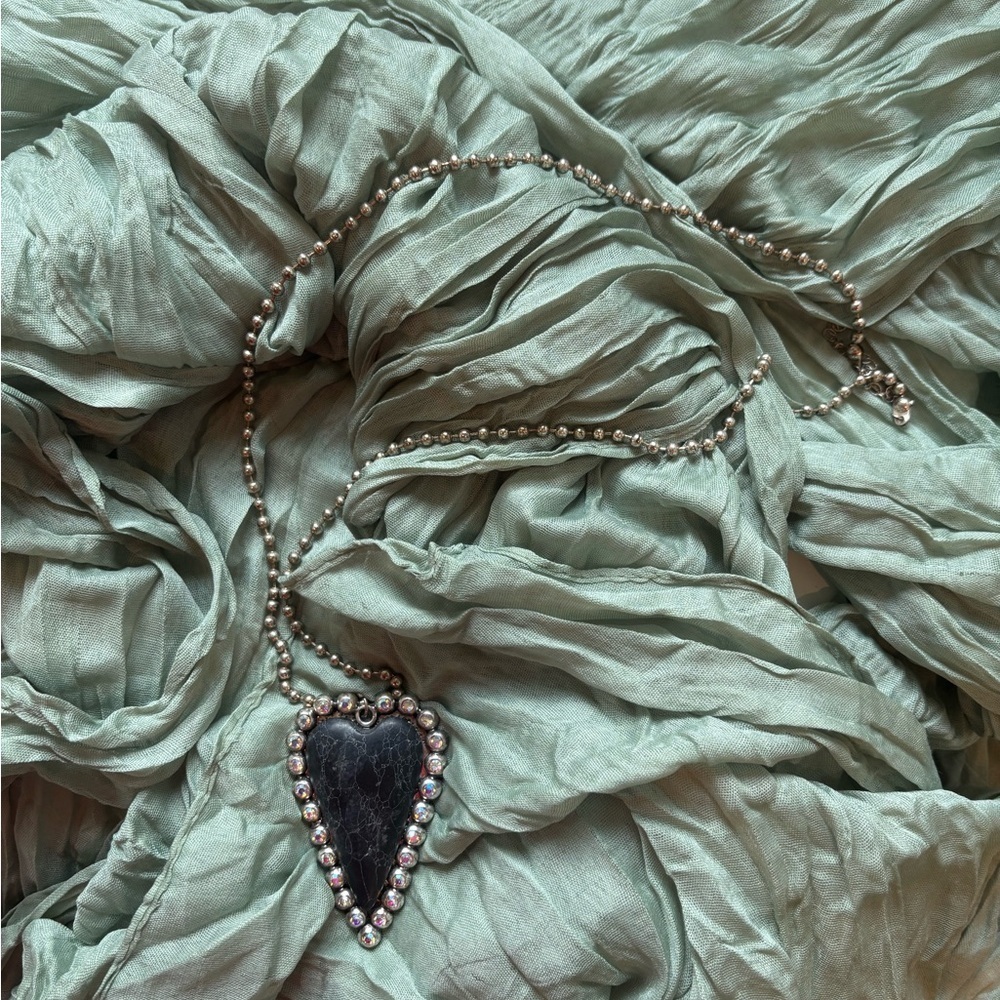 Elegant Black and Silver Necklace